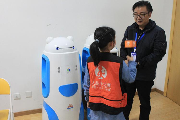 产品供应 幼教安全 爱诺达智能防疫机器人